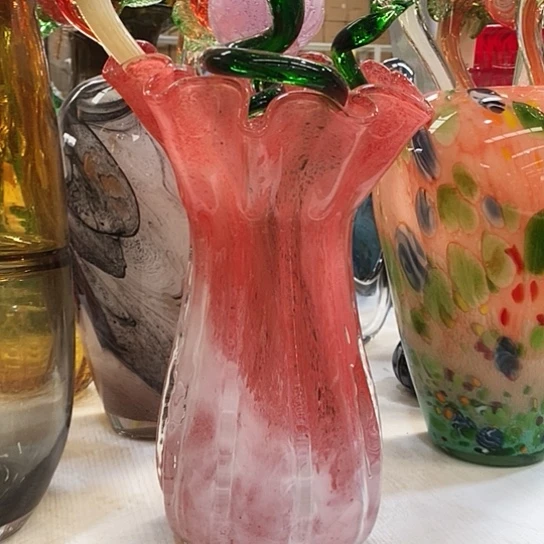 琉璃花瓶高31厘米口径15厘米