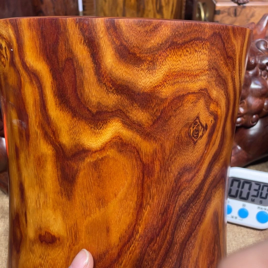 木山****8笔筒海南黄花梨