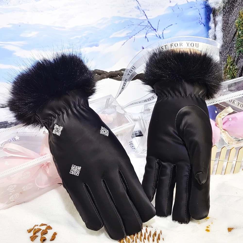 长毛袖口手套女冬季保暖防寒加绒加厚防水高颜值触屏双面防水光面