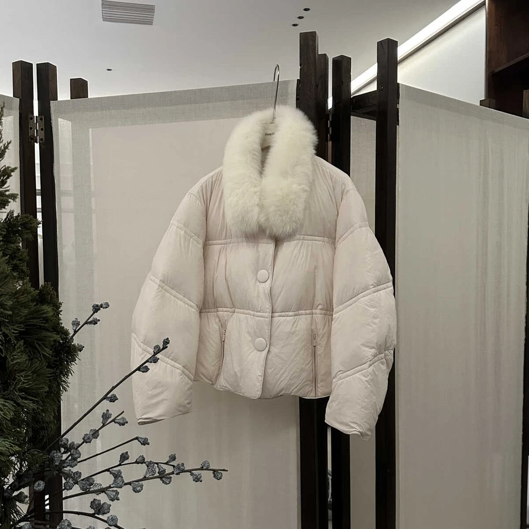 雪天氛围！韩系小个子简约甜美可爱配带毛领围脖保暖羽绒服外套