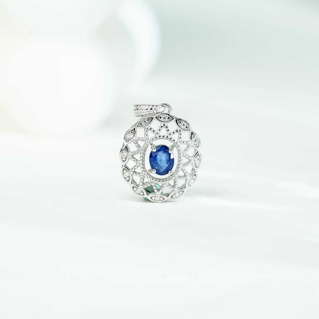 【小北好物】S925银蓝宝石吊坠约4*3mm【多样性发一件】-17QH252X31