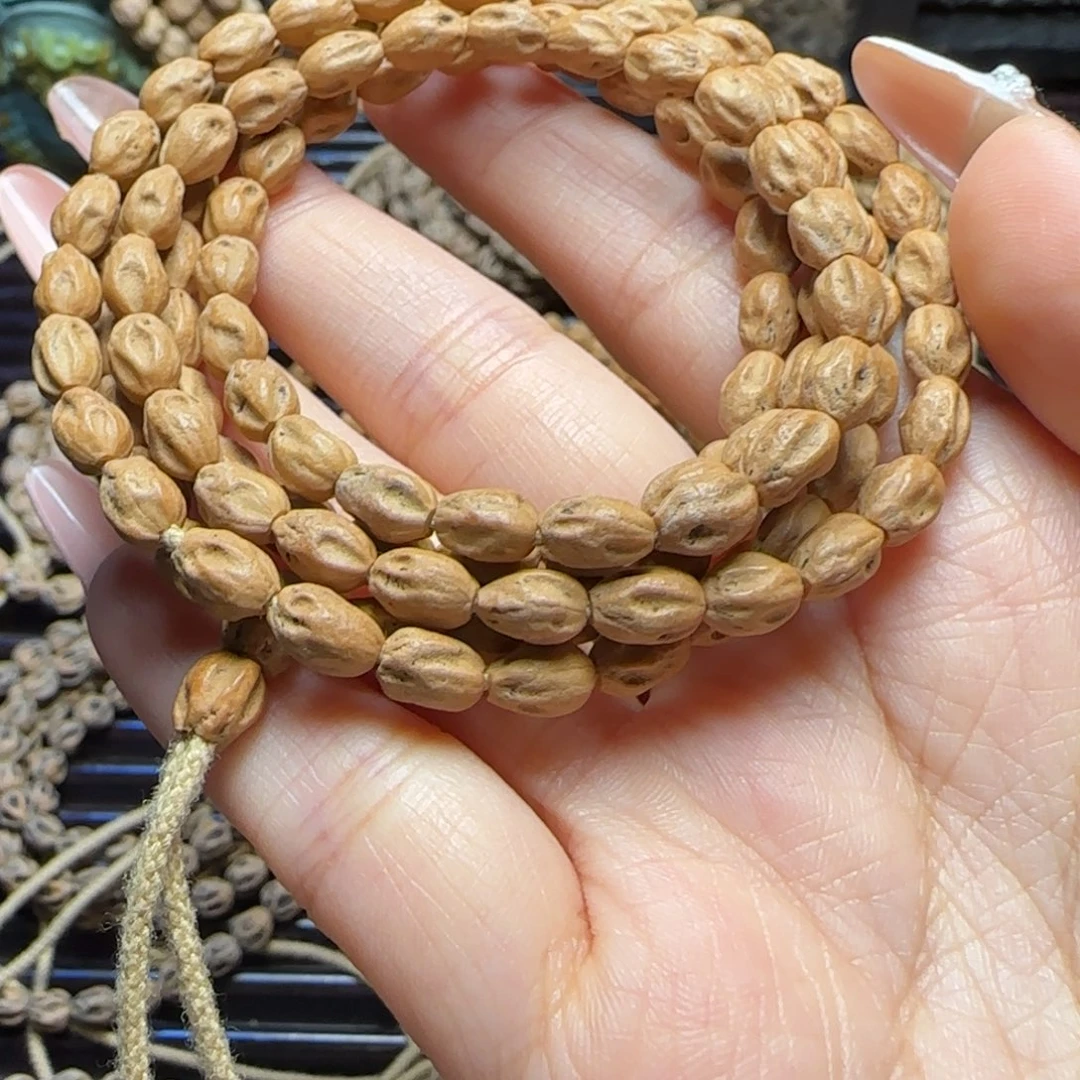 ****帅吊坠柏香籽/百香籽
