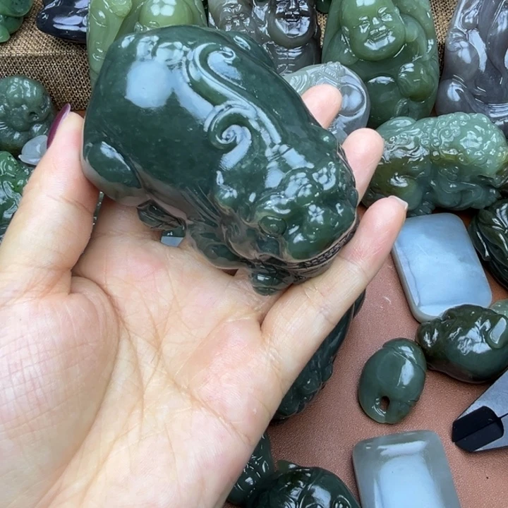 和田玉未镶嵌挂件