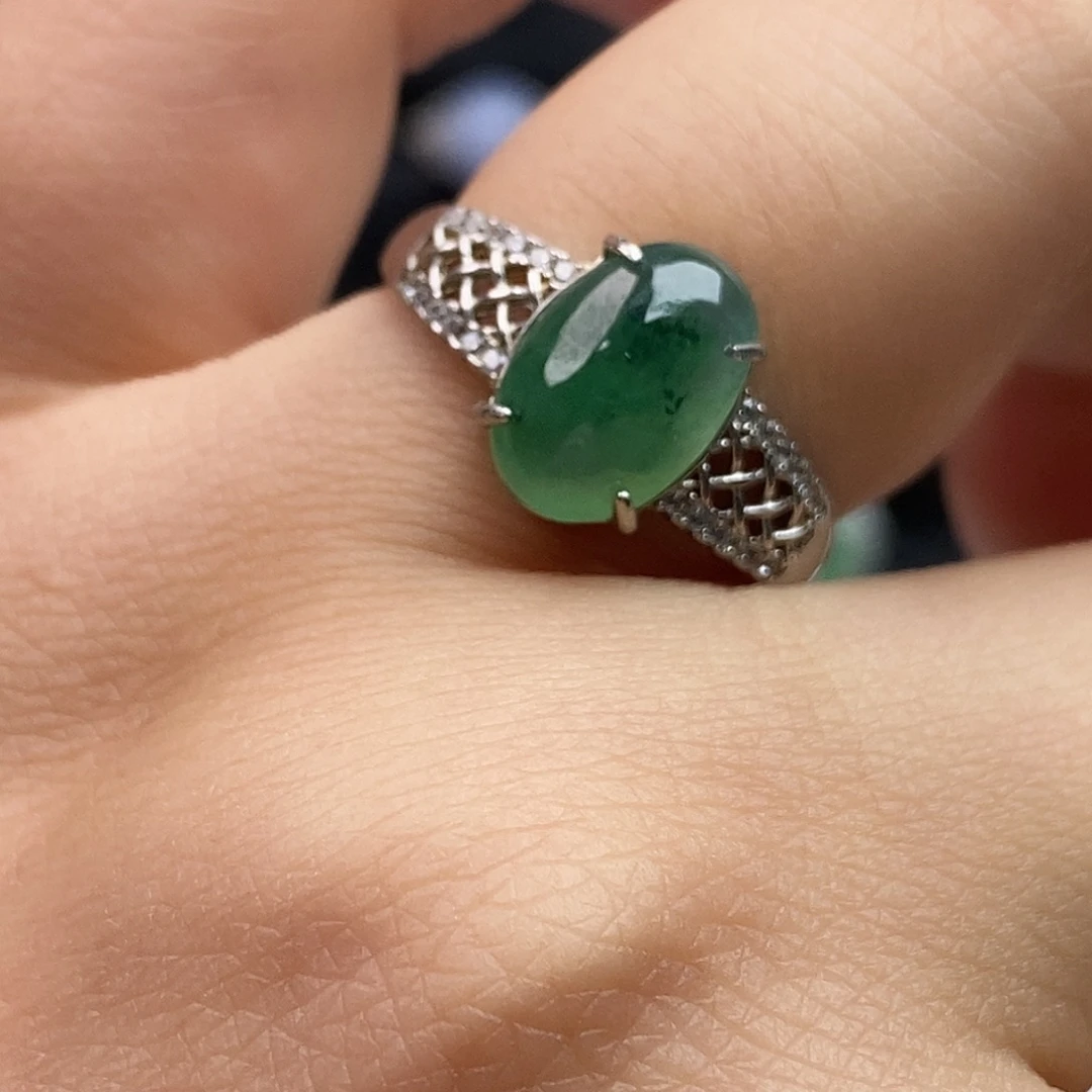 翡翠未镶嵌戒指翡翠