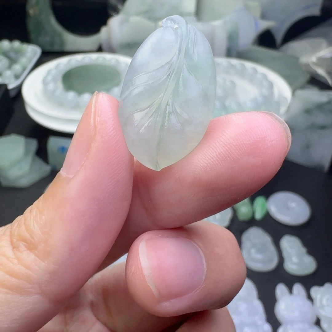 未镶嵌定制翡翠叶子