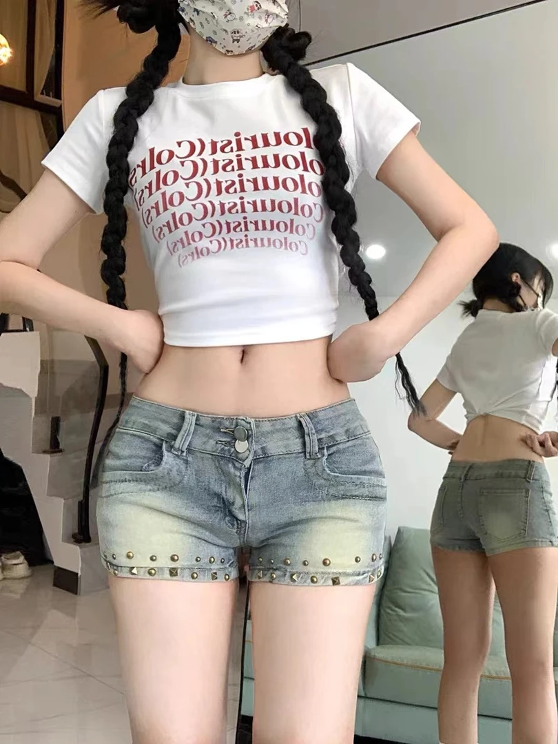 美式复古做旧牛仔短裤高腰女短款柳钉设计显瘦包臀辣妹高街热裤子