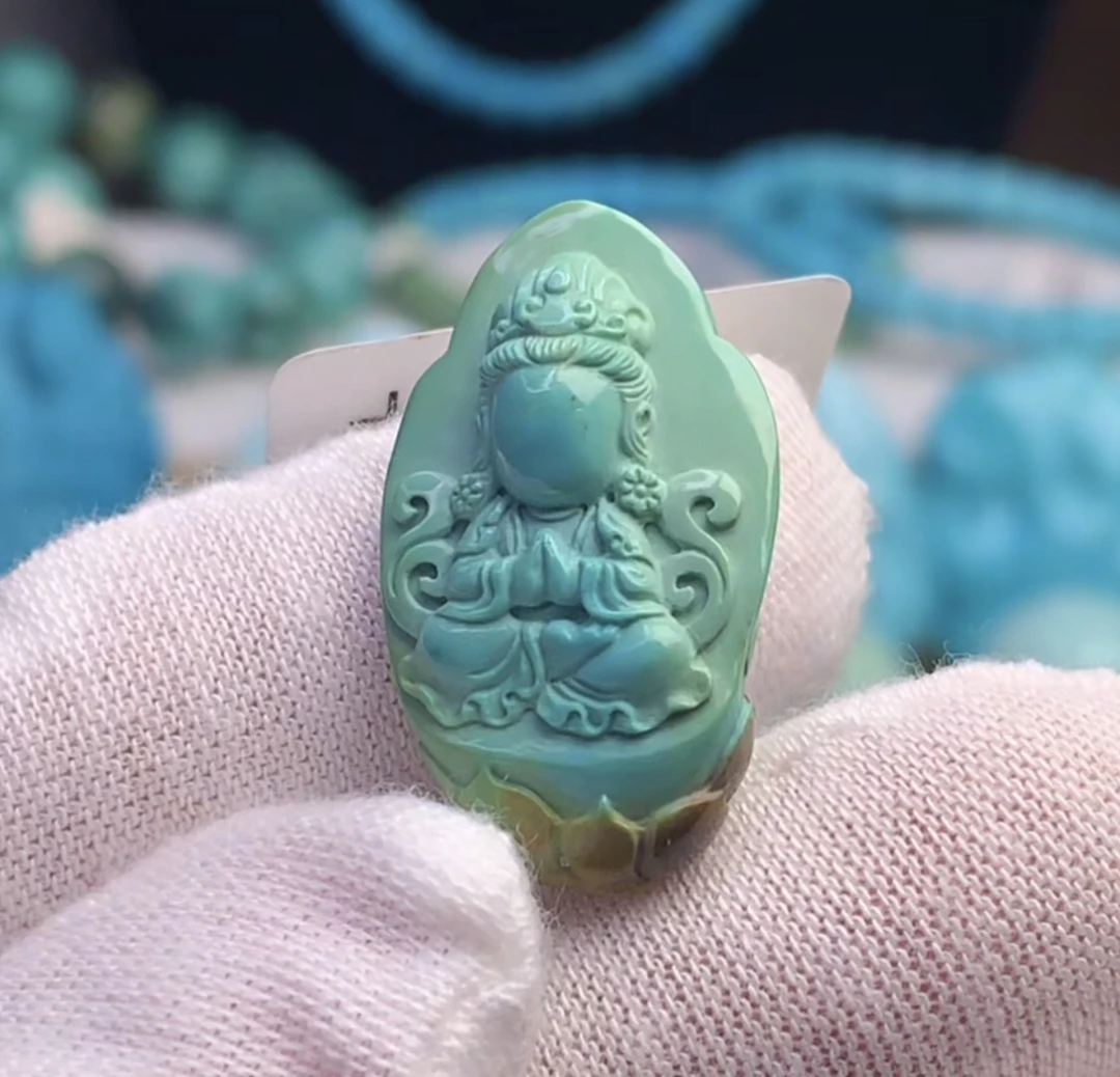 原矿绿松石精品无相观音15.5毫米，26.8毫米7.7毫米，4.44克