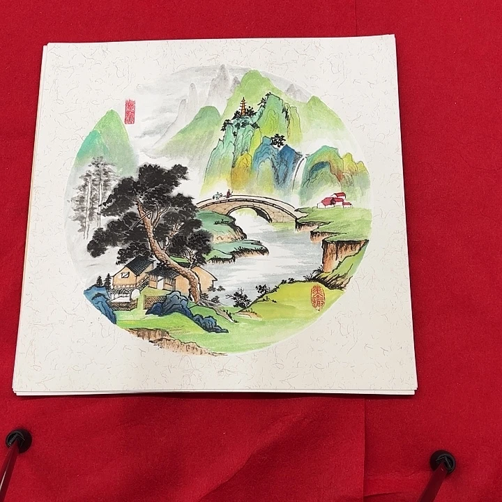 国画花鸟的翅膀是由两