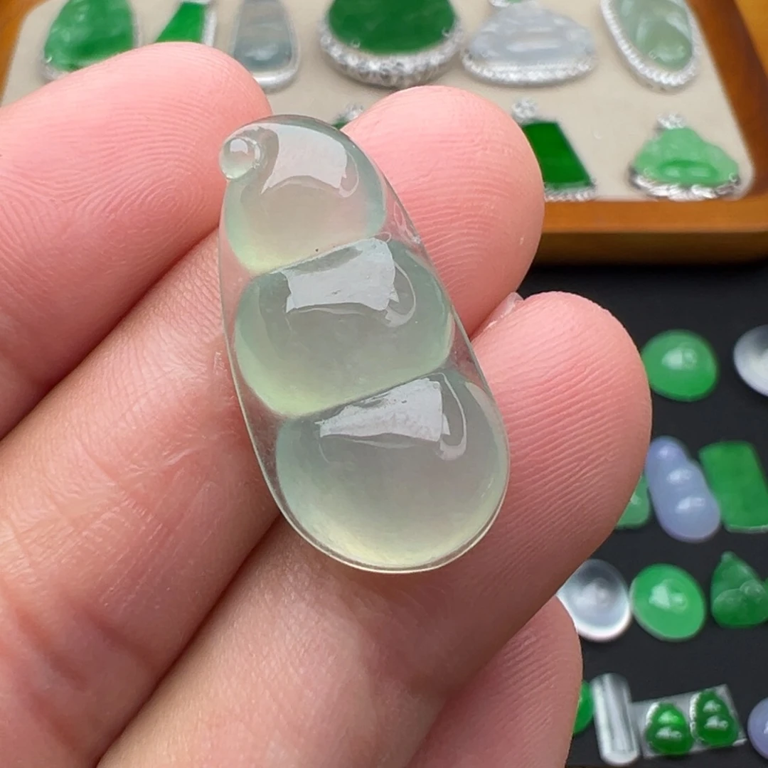 翡翠未镶嵌颈饰豆子25.5