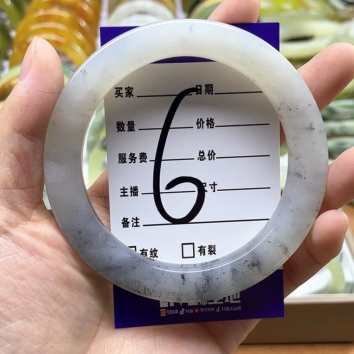 蛇纹石玉手镯合金微**雨