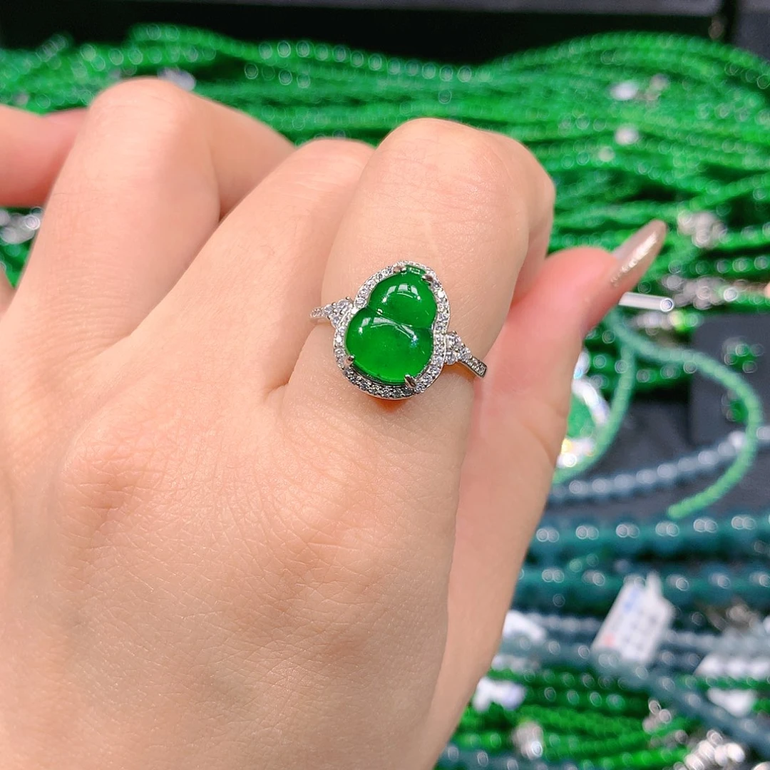 翡翠手链未镶嵌天然