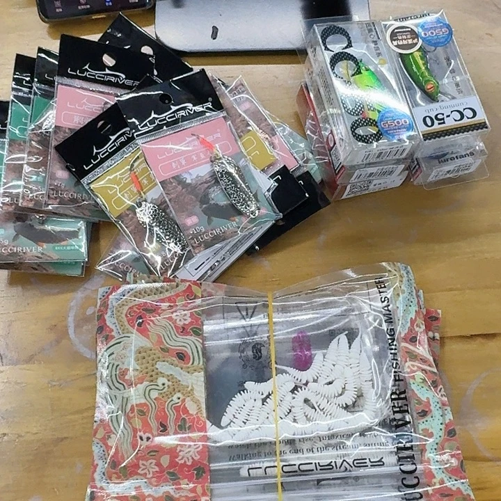 爱***曾17 号小曾  105 元