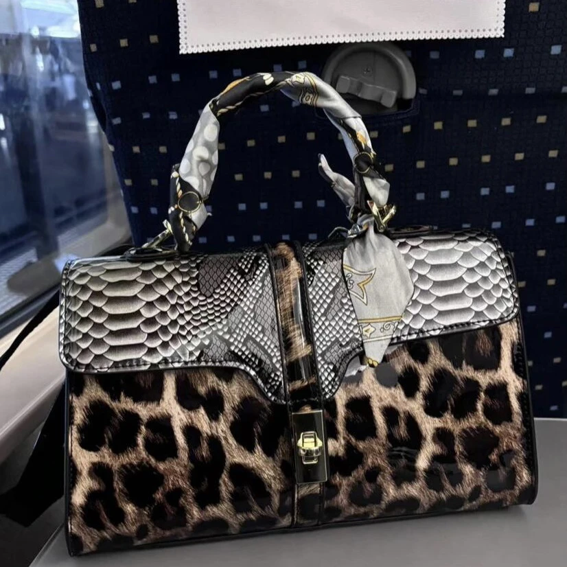 蛇纹拼豹纹丝巾手提斜挎包包