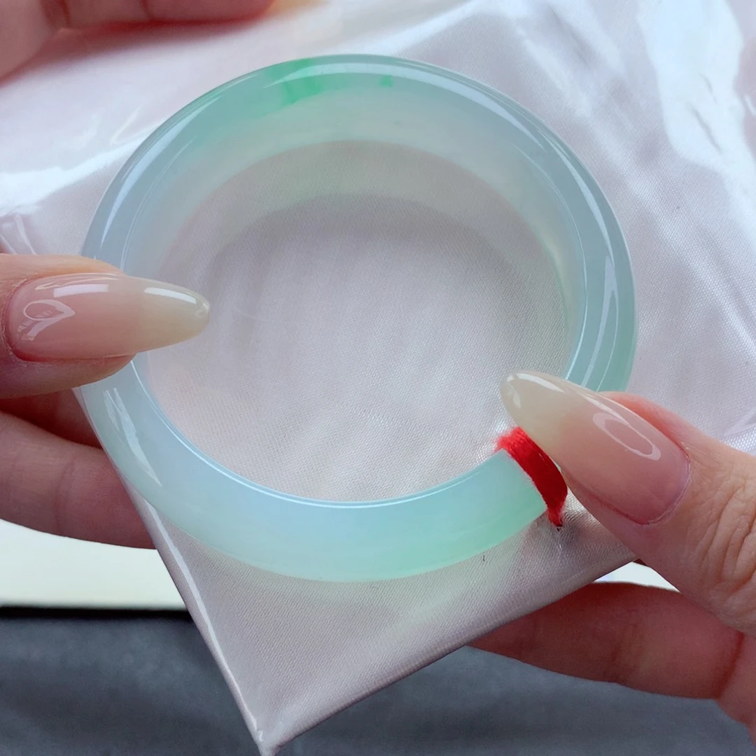 未镶嵌手镯翡翠9927清新脱俗 娇润 细腻