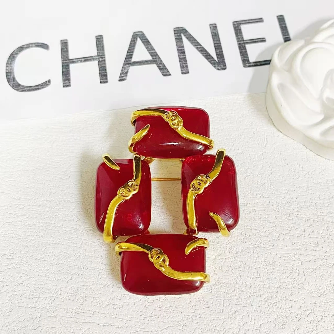 95新 Chanel/香奈儿 中古红琉璃双C丝带胸针/MJ5902
