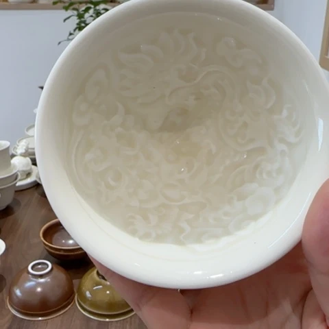 微瑕印花盏不带礼盒麒麟纹