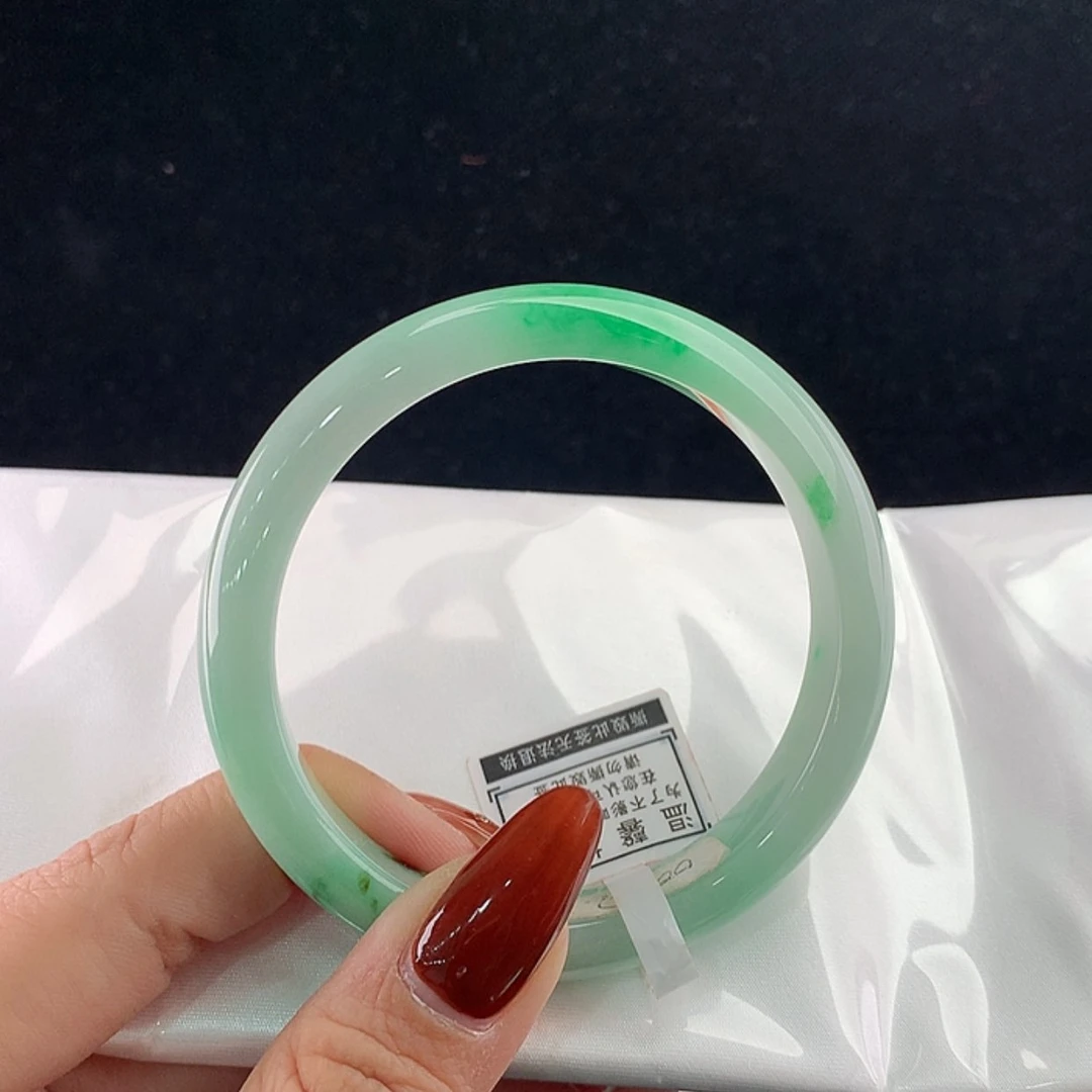 【闪购商品】未镶嵌手镯翡翠正58