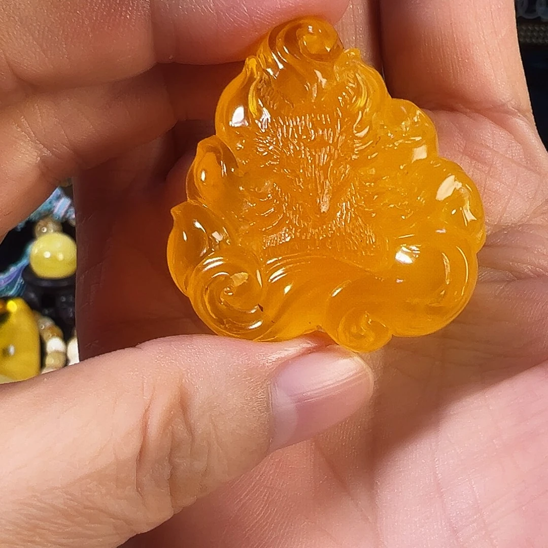 蜜蜡未镶嵌颈饰琥珀蜜蜡焦皮料鸡油红九尾狐吊坠