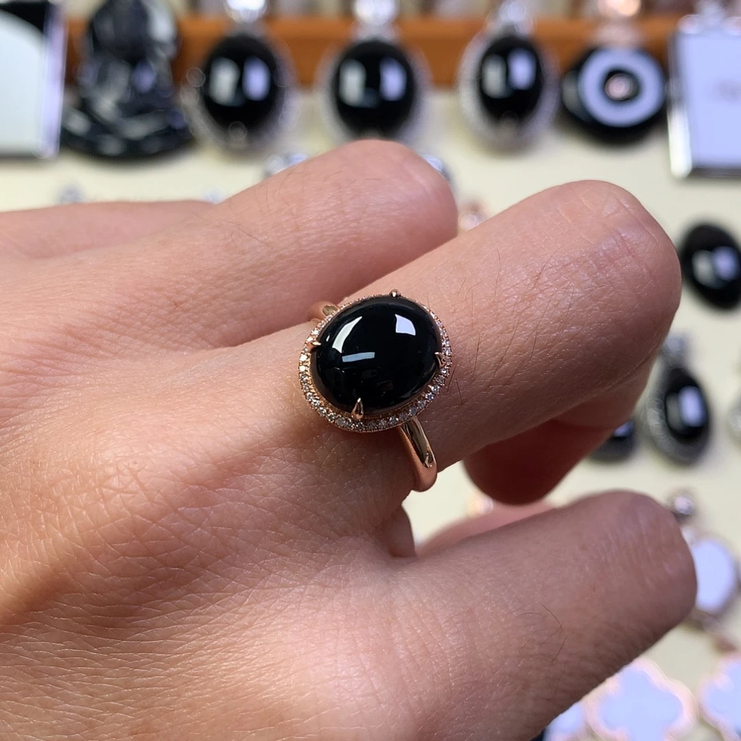 翡翠18K金镶嵌戒指