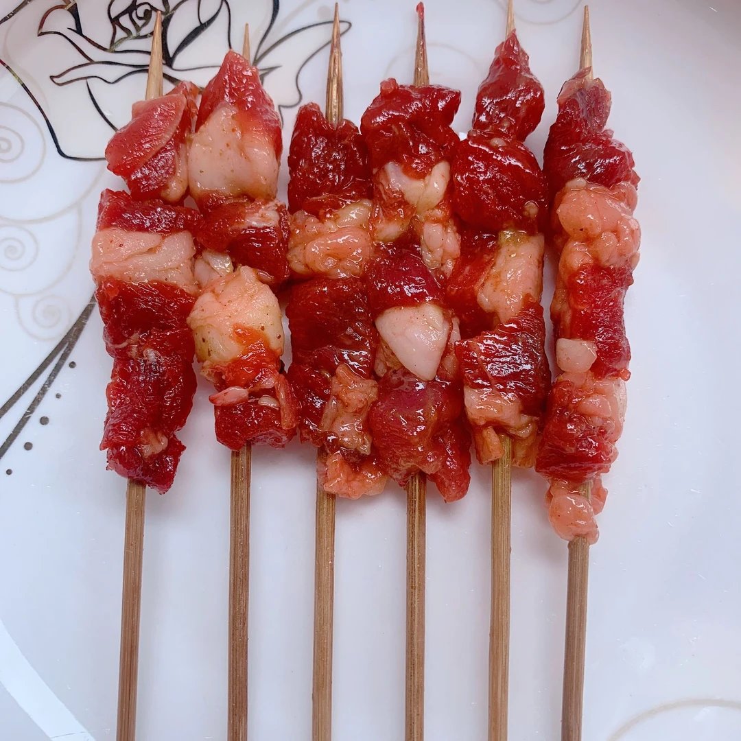 齐市牛肉串（99元100串净含量1500g）