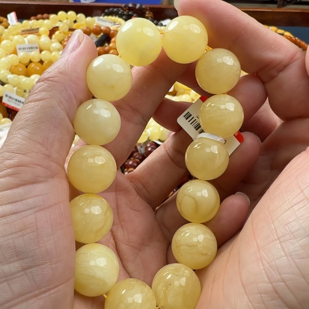 未镶嵌琥珀珠宝奇石