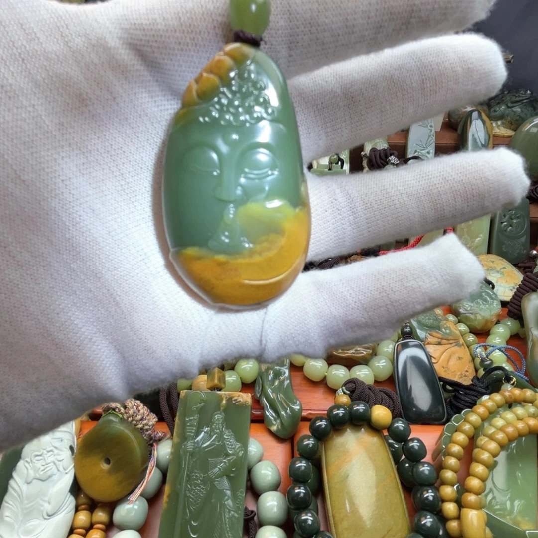 岫岩河磨玉（透闪石质玉）未镶嵌颈饰