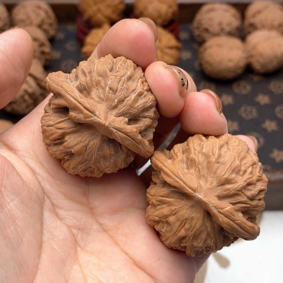 文玩核桃把件40尺全品金麒麟