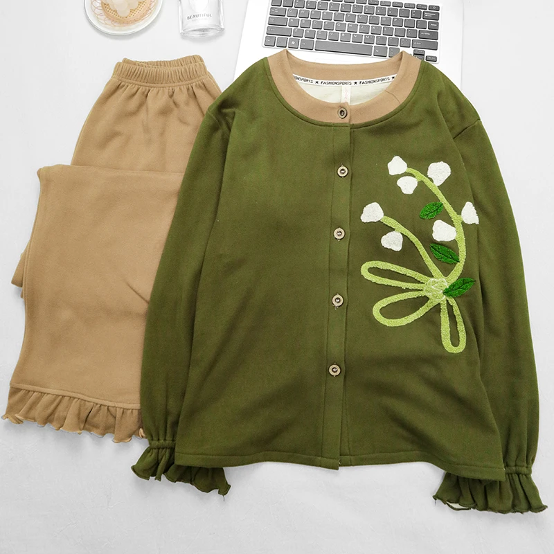 睡衣女士冬季暖绒开衫长袖长裤休闲甜美宽松大码可外穿家居服套装