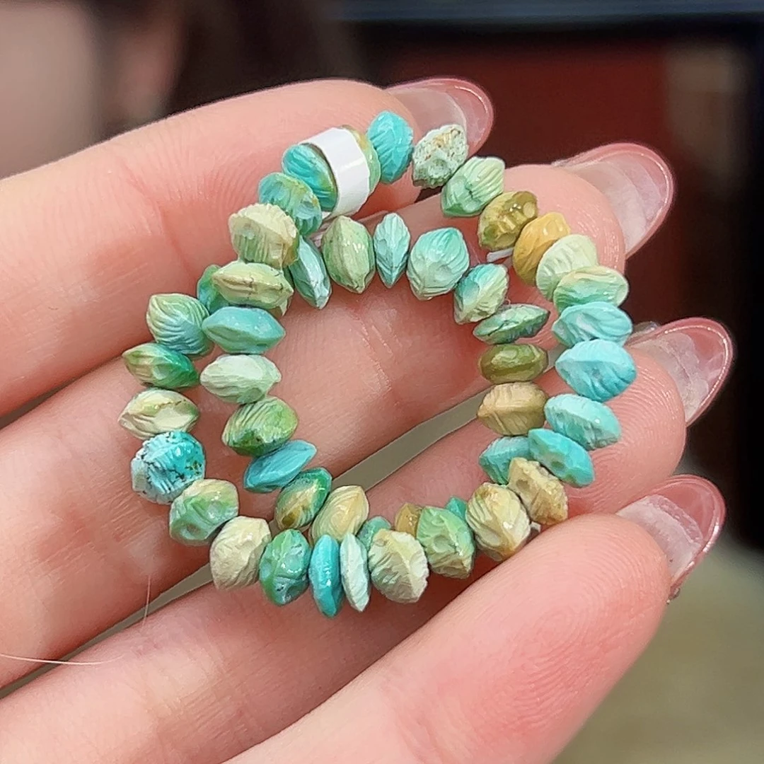 绿松石未镶嵌珠宝奇石