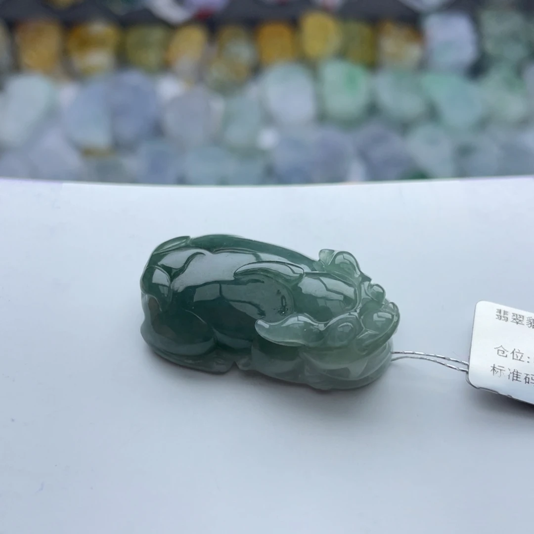 翡翠颈饰未镶嵌貔貅