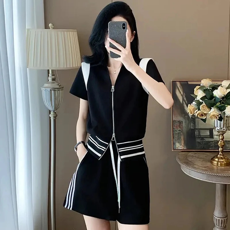 慵懒风小个子时尚套装女2025年夏季新款时尚polo领上衣短裤两件套