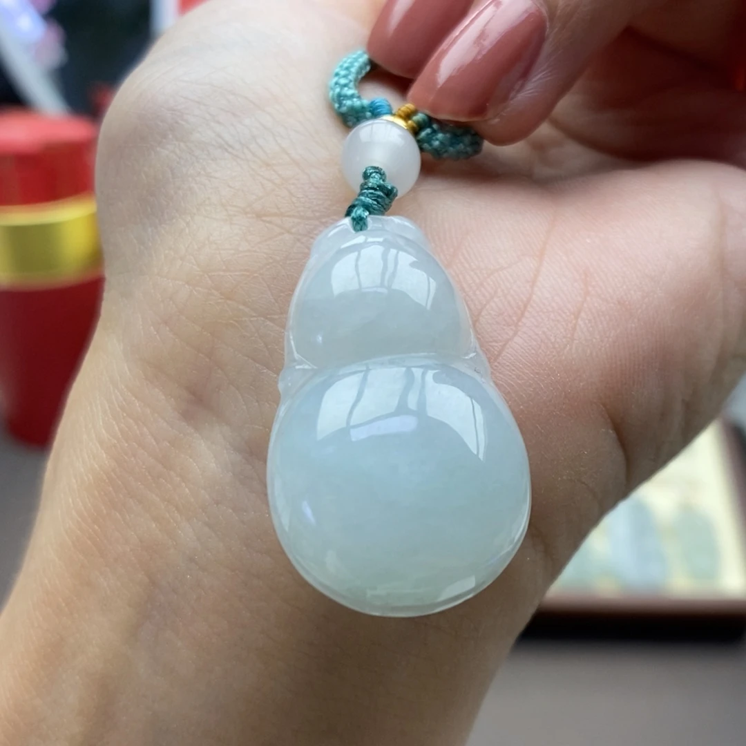 翡翠未镶嵌颈饰吊坠72