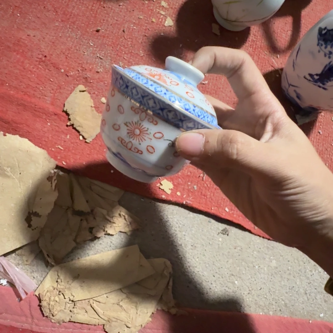 景德镇的陶瓷瓷器