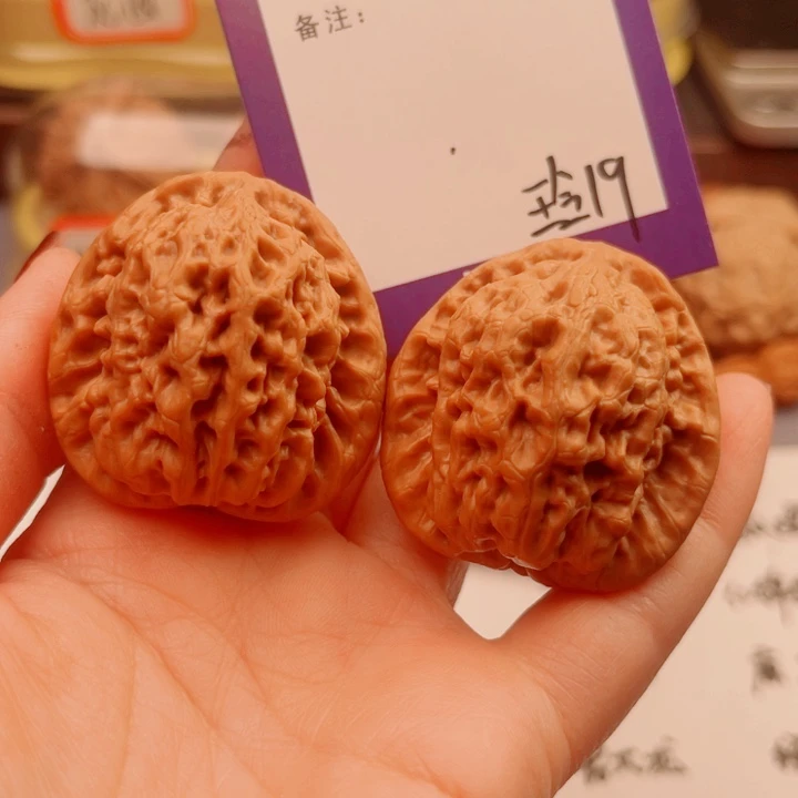 文玩核桃把件阿*意文玩核桃把件19