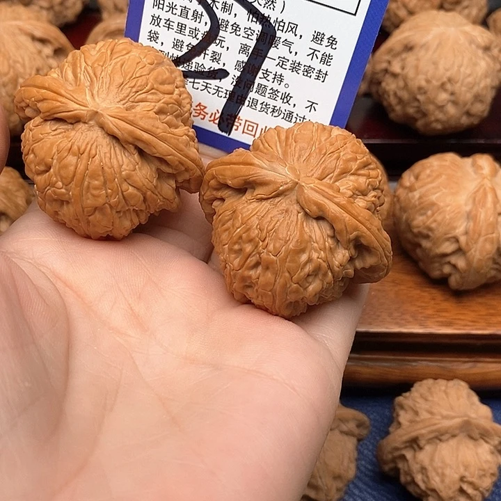 桃核吊坠白狮子头43