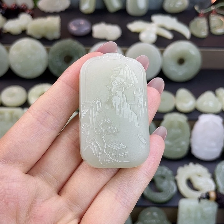 和田玉未镶嵌颈饰