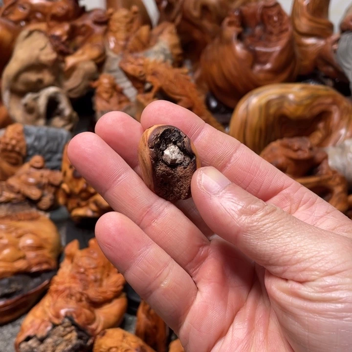 柏木抱石挂件吊坠