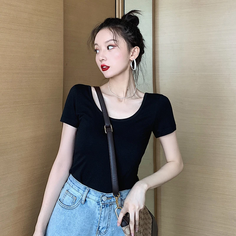 黑色正肩u领短袖t恤女夏2025新款修身大领口低领紧身打底半袖上衣