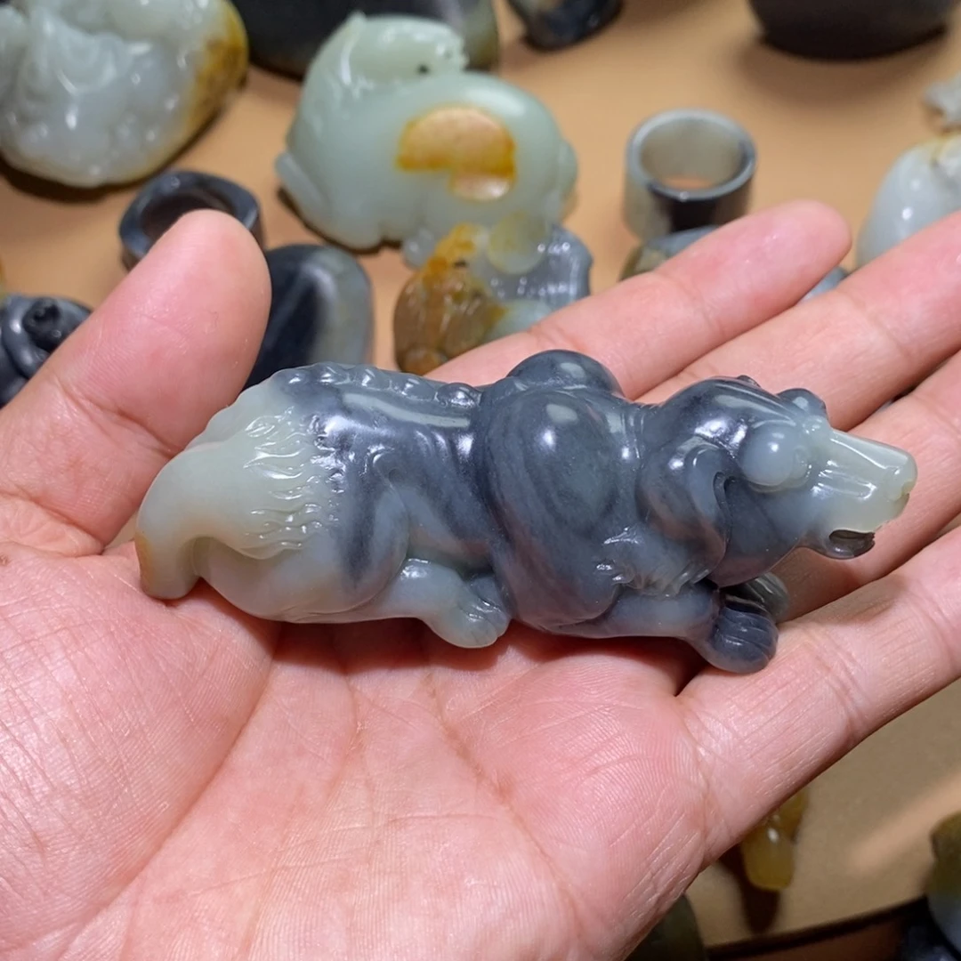 未镶嵌和田玉把件