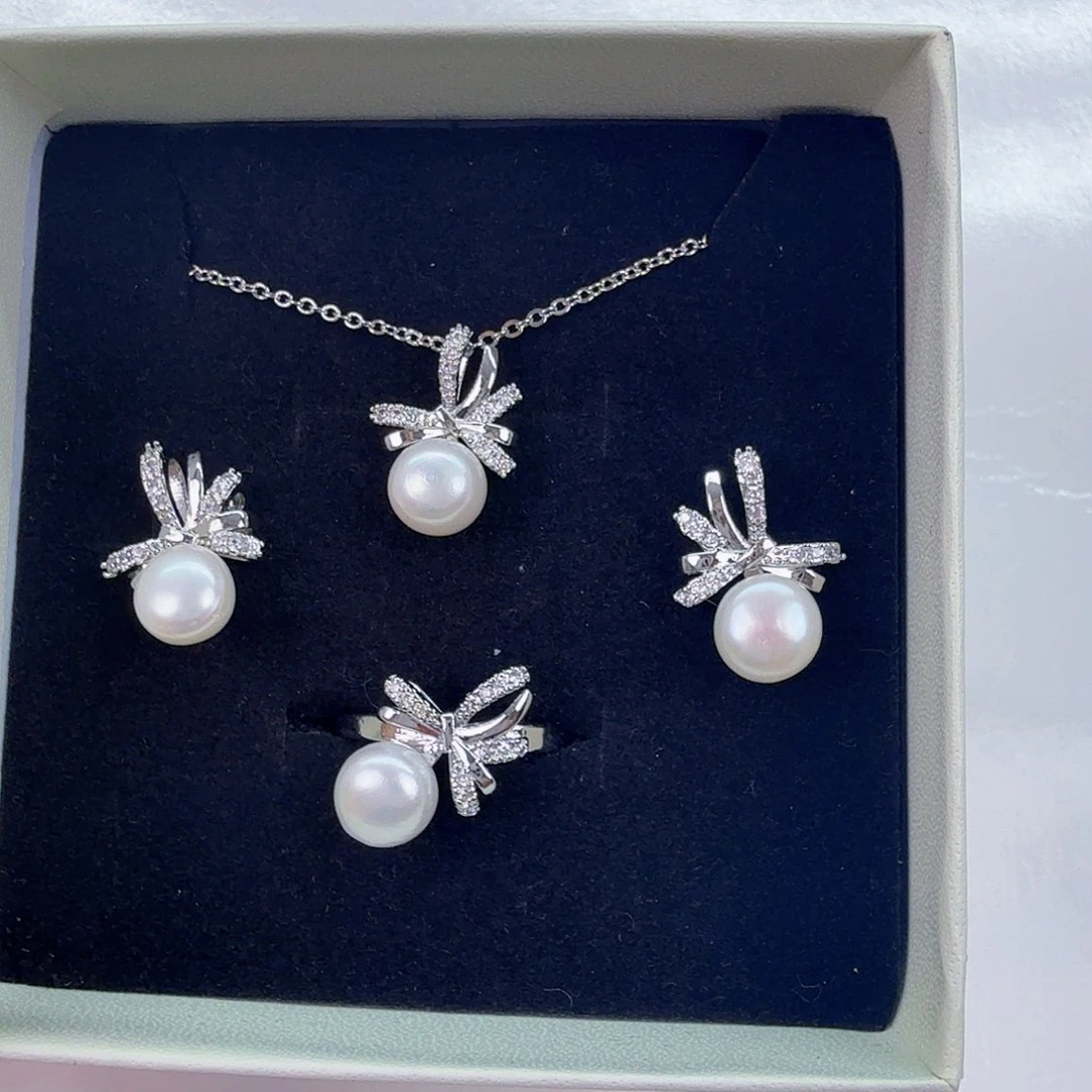 淡水珍珠耳饰未镶嵌