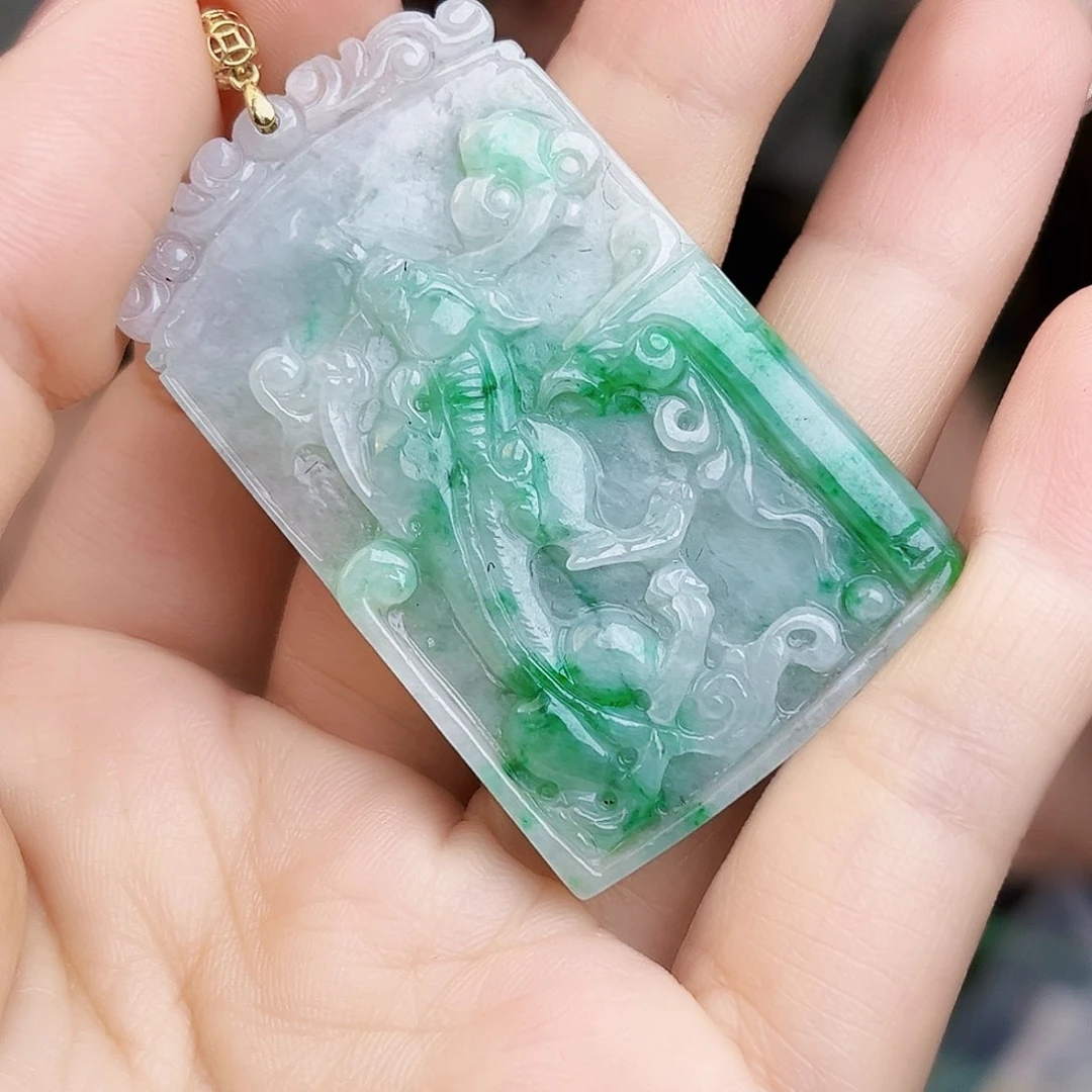 翡翠18K金镶嵌颈饰多样性