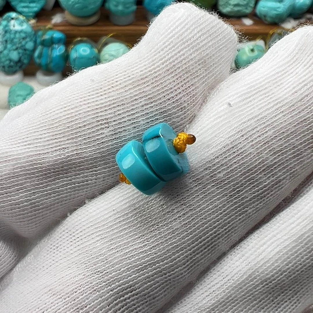 绿松石配饰未镶嵌