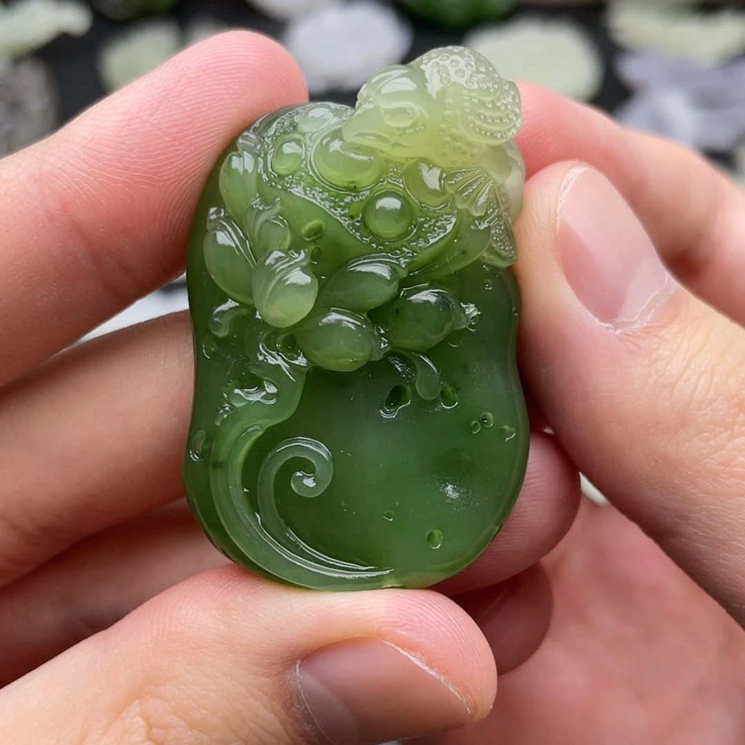 【闪购商品】颈饰未镶嵌和田玉