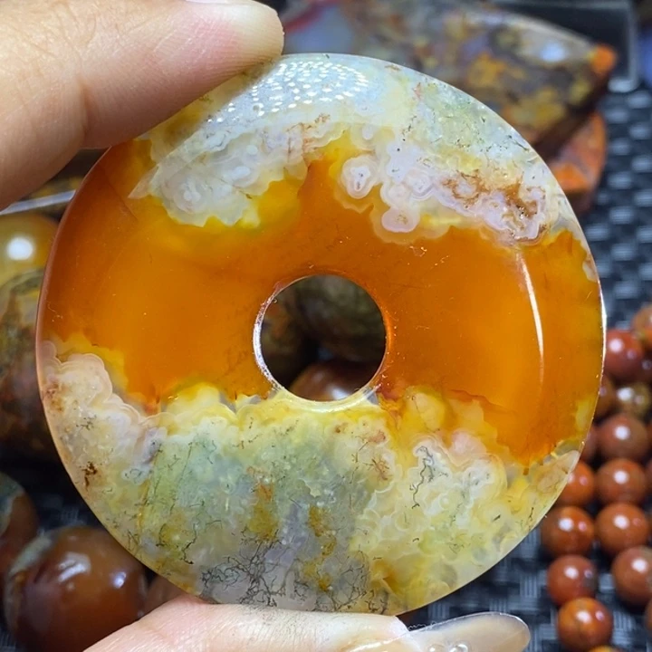 玛瑙/玉髓颈饰未镶嵌