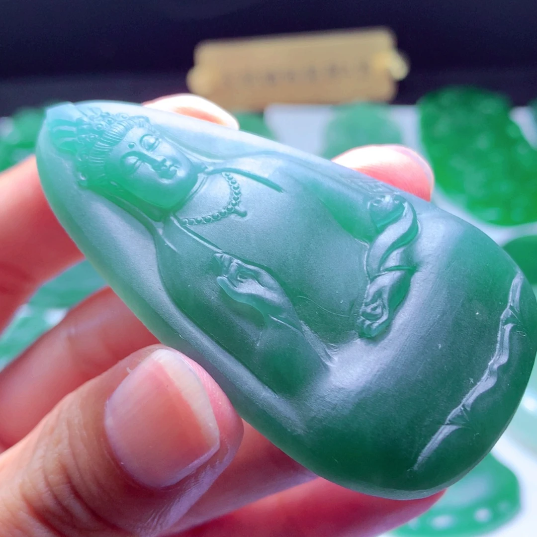大***帅未镶嵌定制翡翠天然