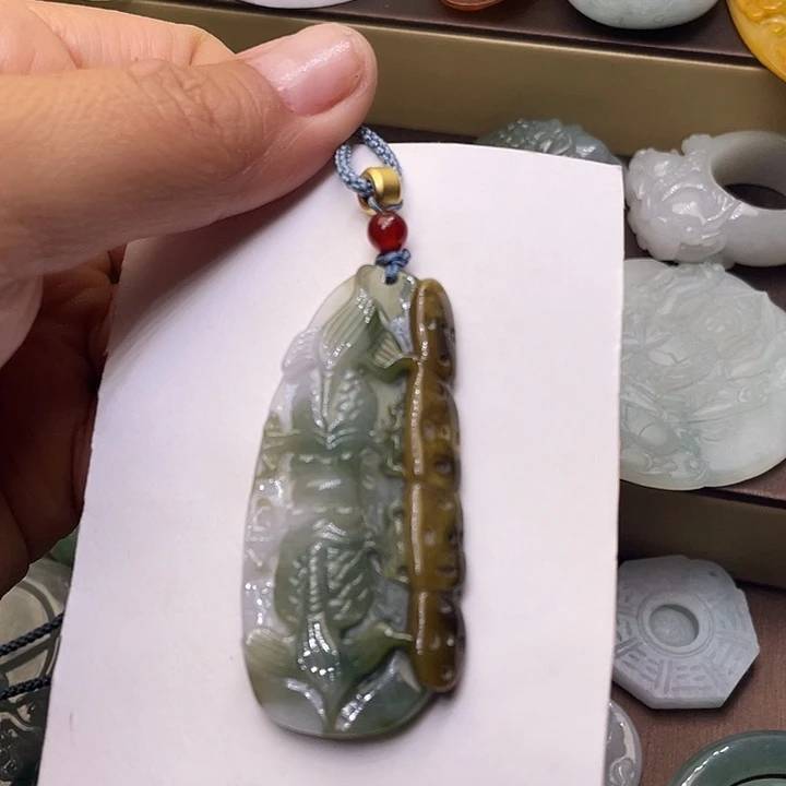 定制翡翠未镶嵌翡翠吊坠