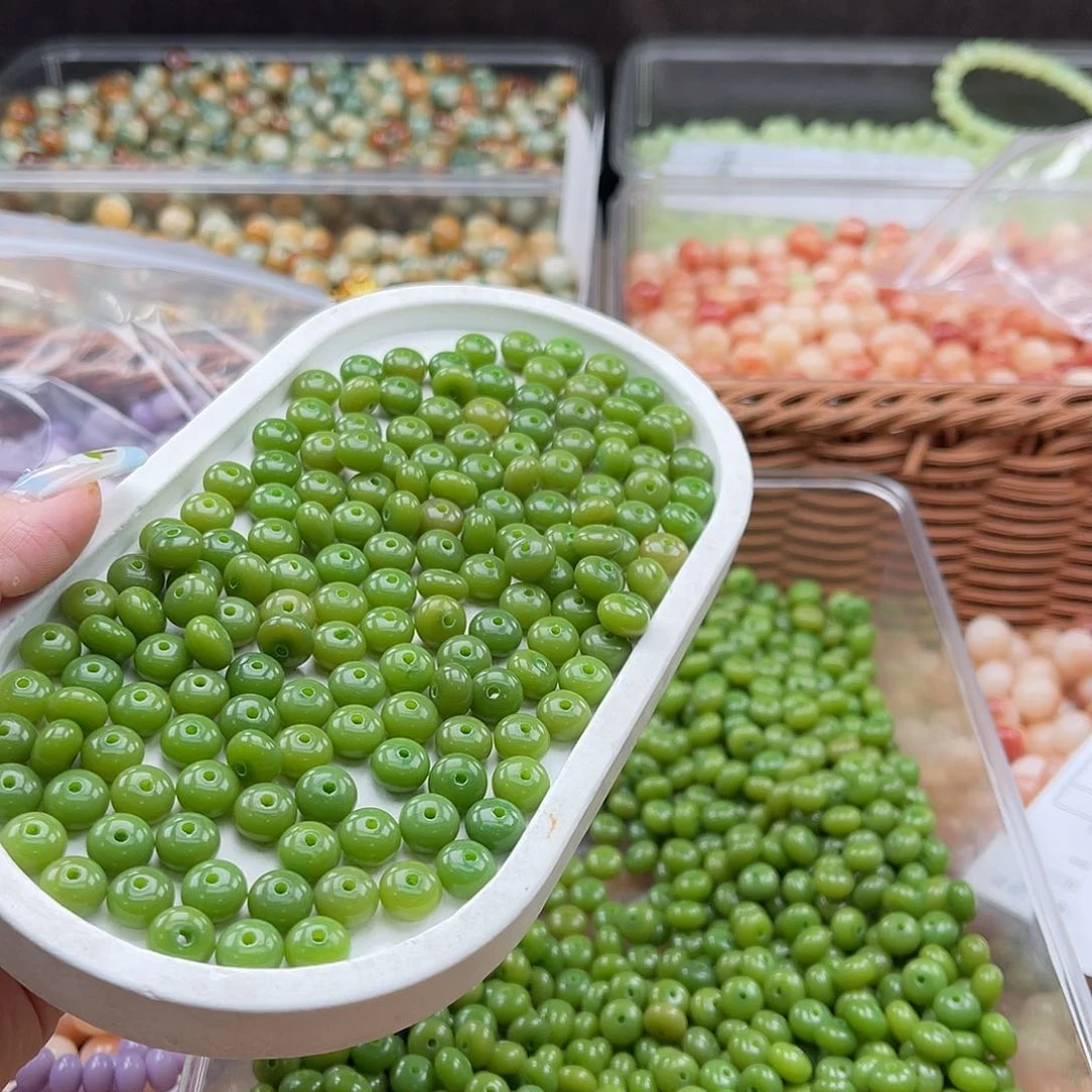 白玉菩提吊坠q9mm/100+20颗菠菜绿