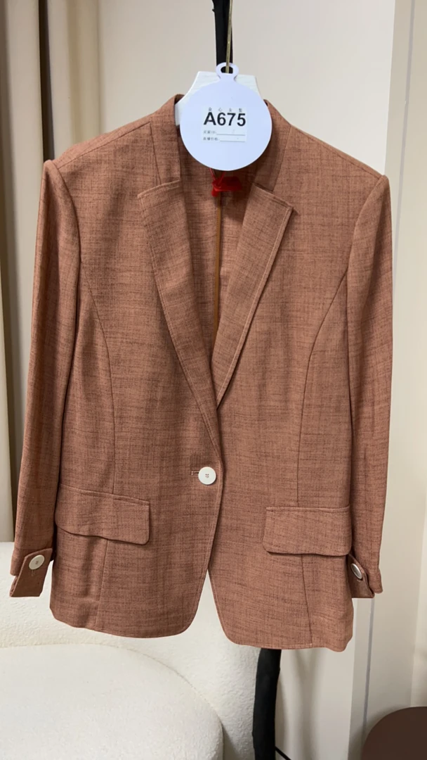 （675）众心服饰-非主图款女装-以主播展示介绍为主-法式收腰气质