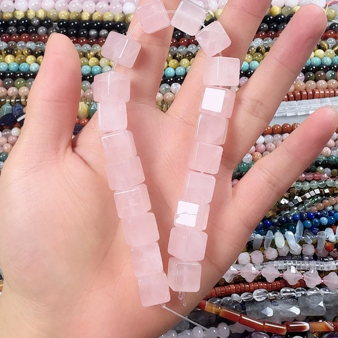 玛瑙/玉髓未镶嵌珠宝半成品粉晶方块一条20颗