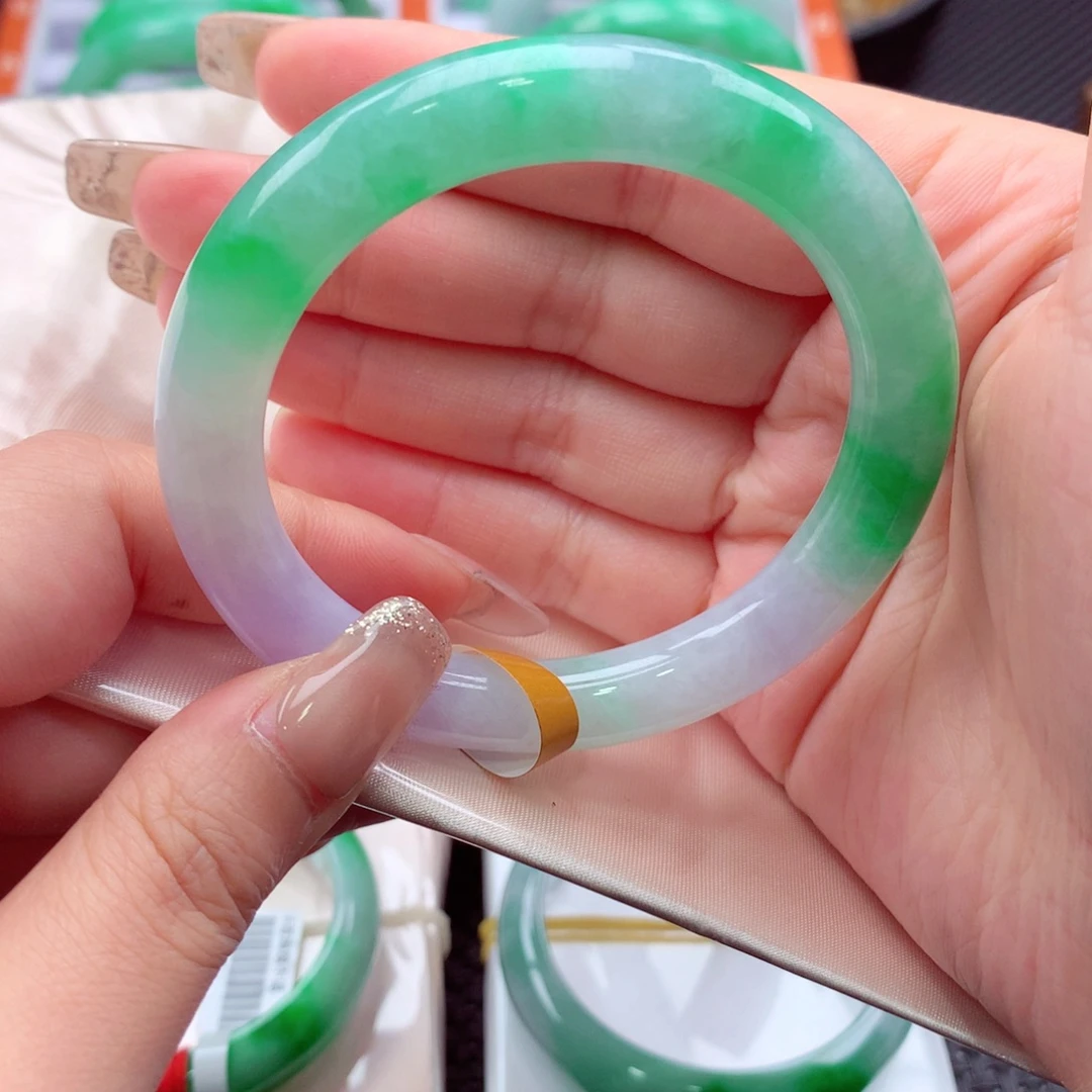 翡翠未镶嵌手镯翡翠